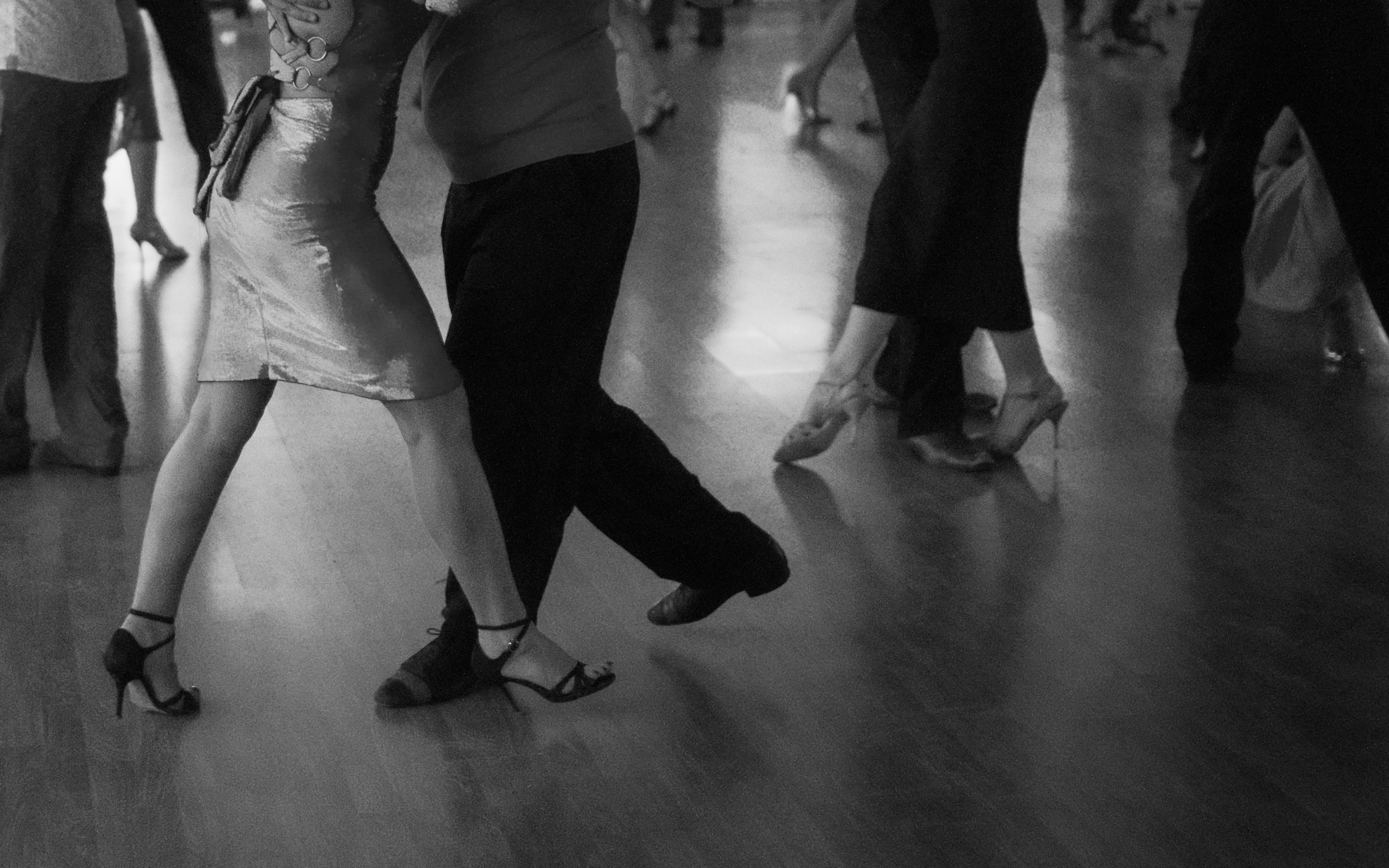 slow step dancing feet